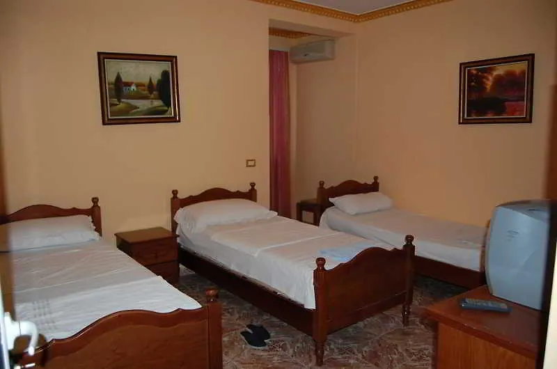 Pilo Lala Konjat Hotel Lushnje